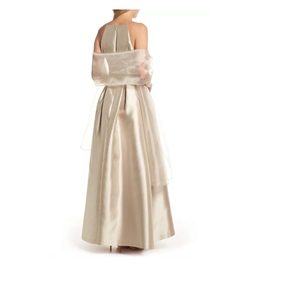 NWT Vince Camuto Beaded Neck Ballgown w/ Shawl - Picture 2 of 8